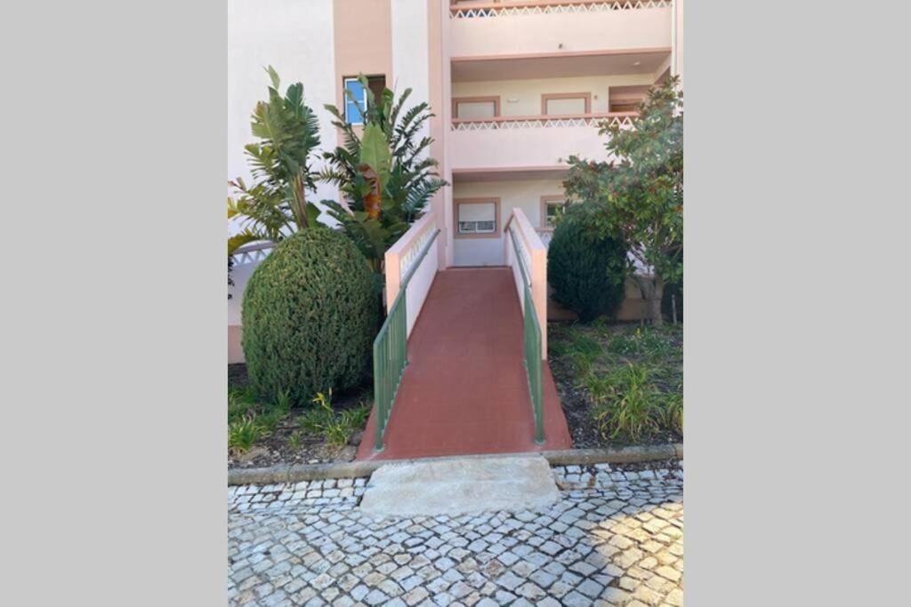 Lovely 2 Bedroom Apartment Including Pool, Stunning Ocean Views & Beach Closeby Praia Da Luz Bagian luar foto